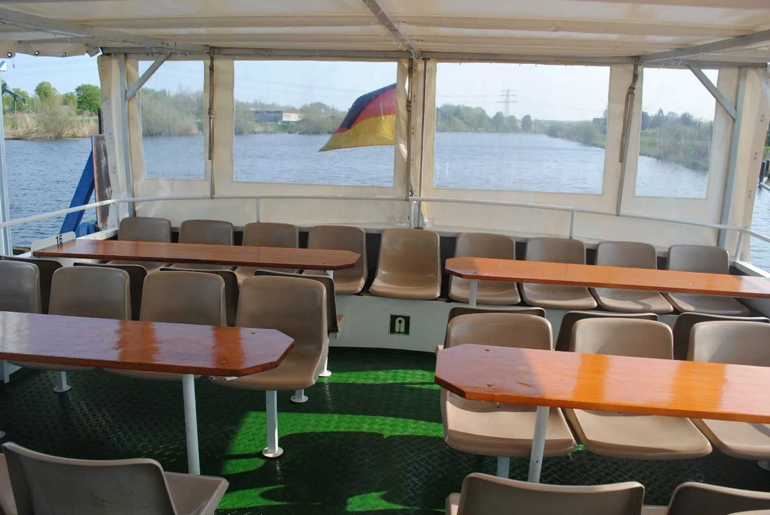 MS Serrahn Deern – Fahrgastschiff Hamburg, Bild 10